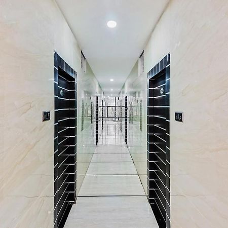 Oyo 29131 Hotel Mn Grand 샴샤바드 외부 사진