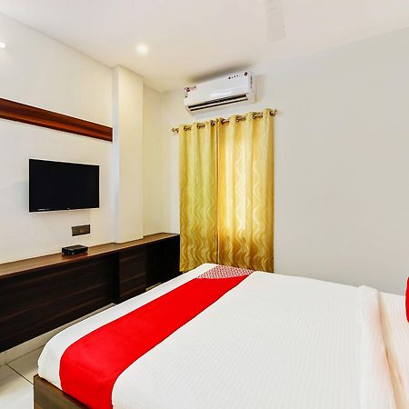 Oyo 29131 Hotel Mn Grand 샴샤바드 외부 사진