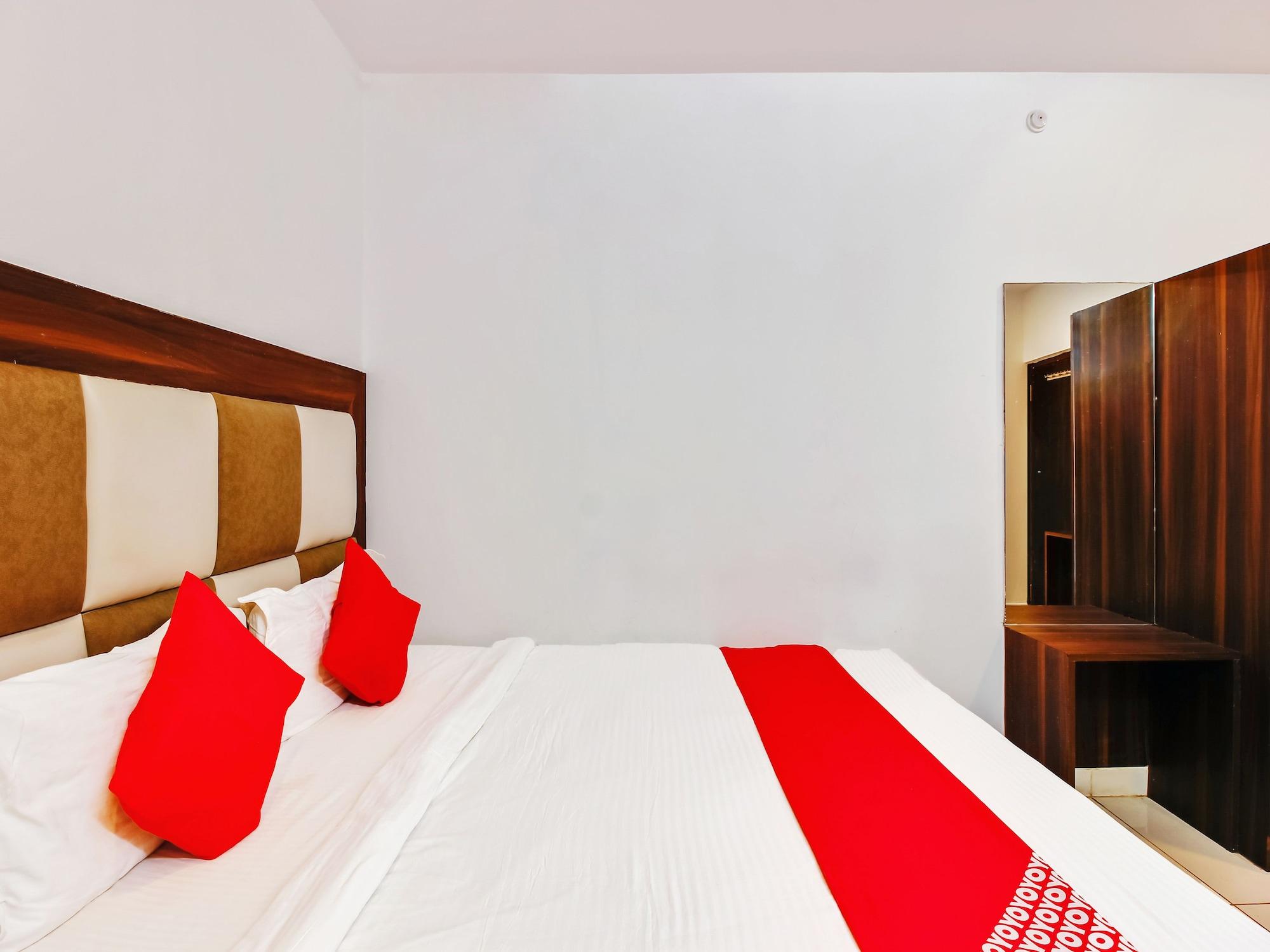 Oyo 29131 Hotel Mn Grand 샴샤바드 외부 사진