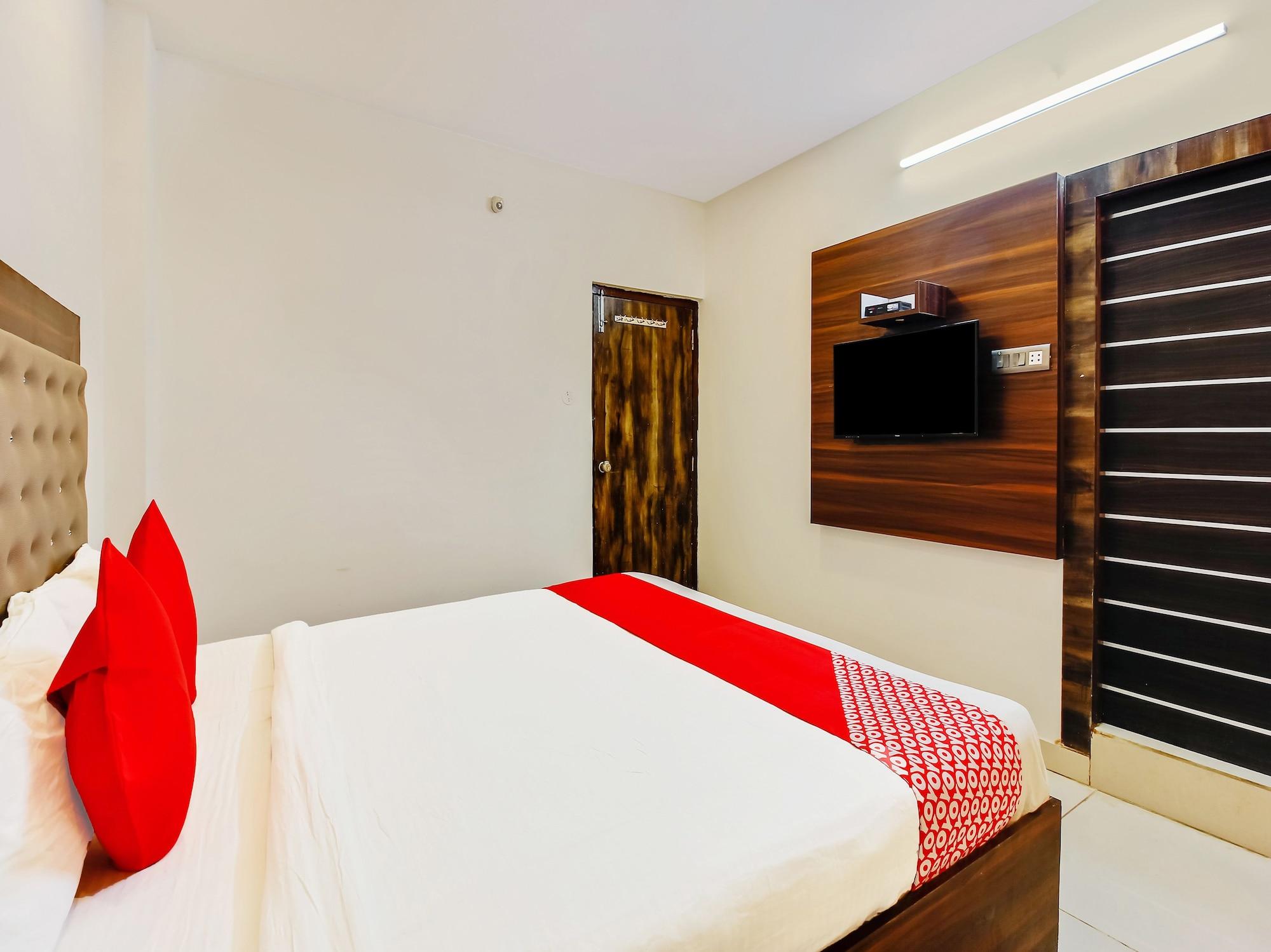 Oyo 29131 Hotel Mn Grand 샴샤바드 외부 사진