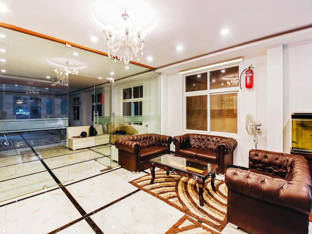 Oyo 29131 Hotel Mn Grand 샴샤바드 외부 사진